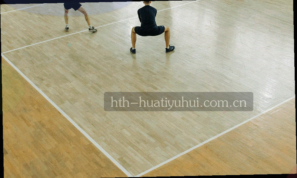 阶梯状上升与下降的抽象折线图，叠加半透明坐标网格